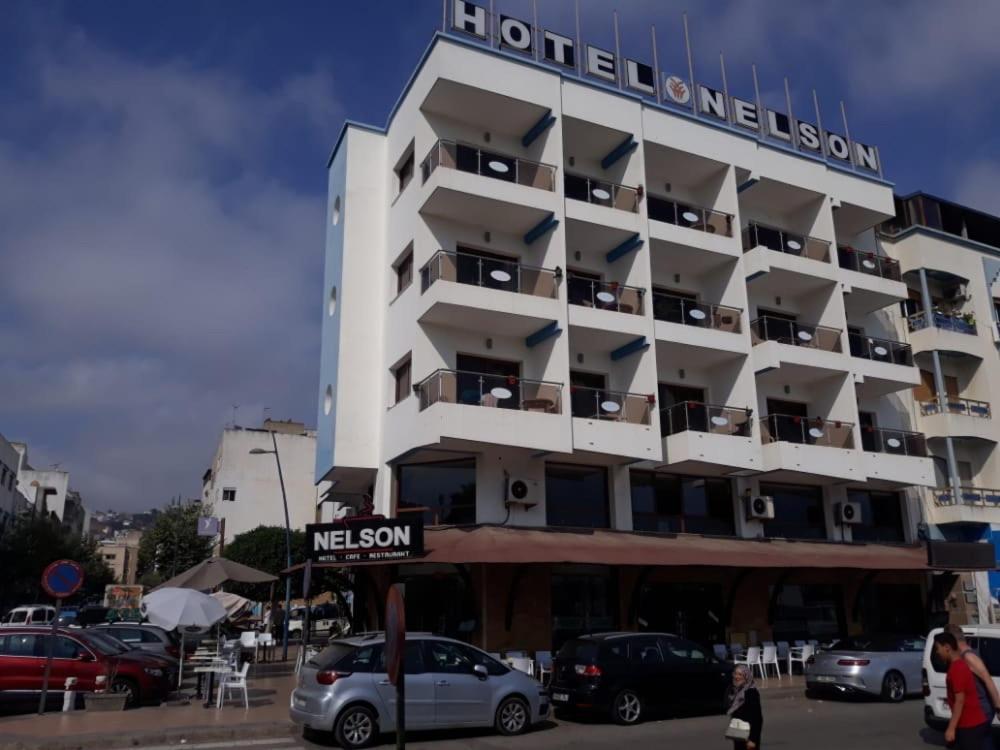 Hotel Nelson M'dik Exteriér fotografie